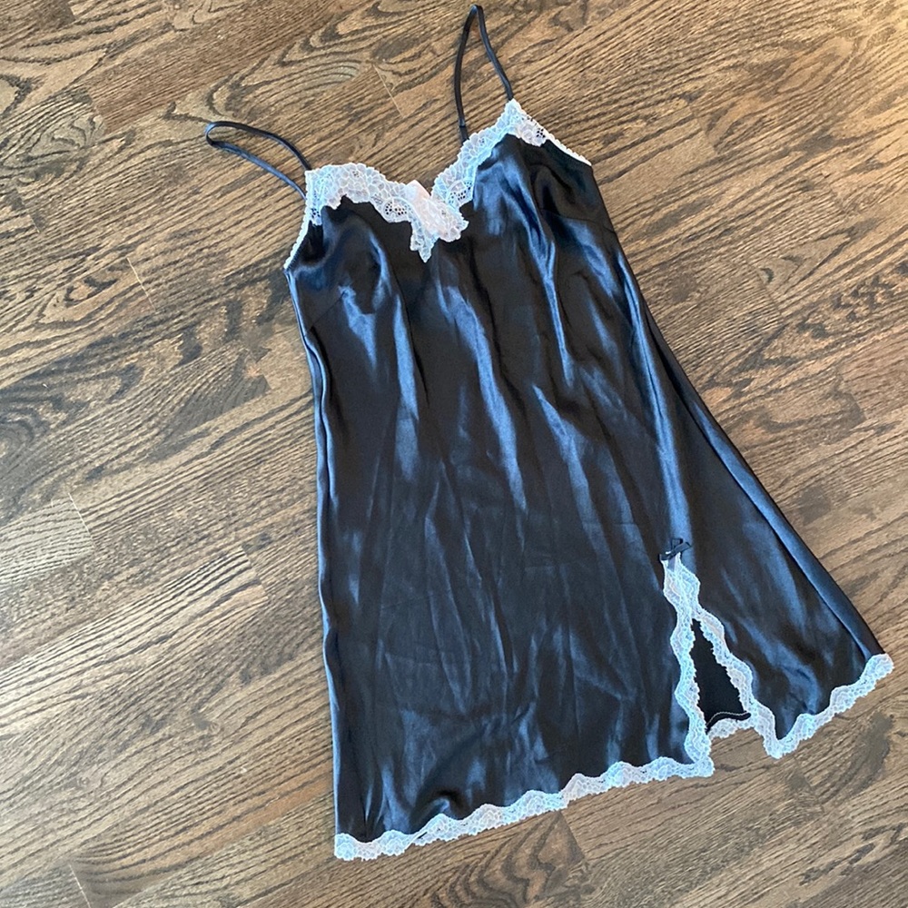 Victoria’s Secret night gown